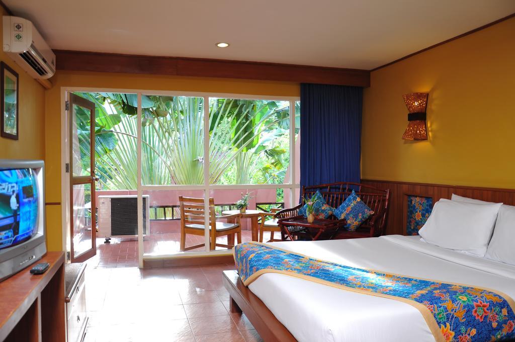 Loma Resort & Spa Pattaya Bagian luar foto
