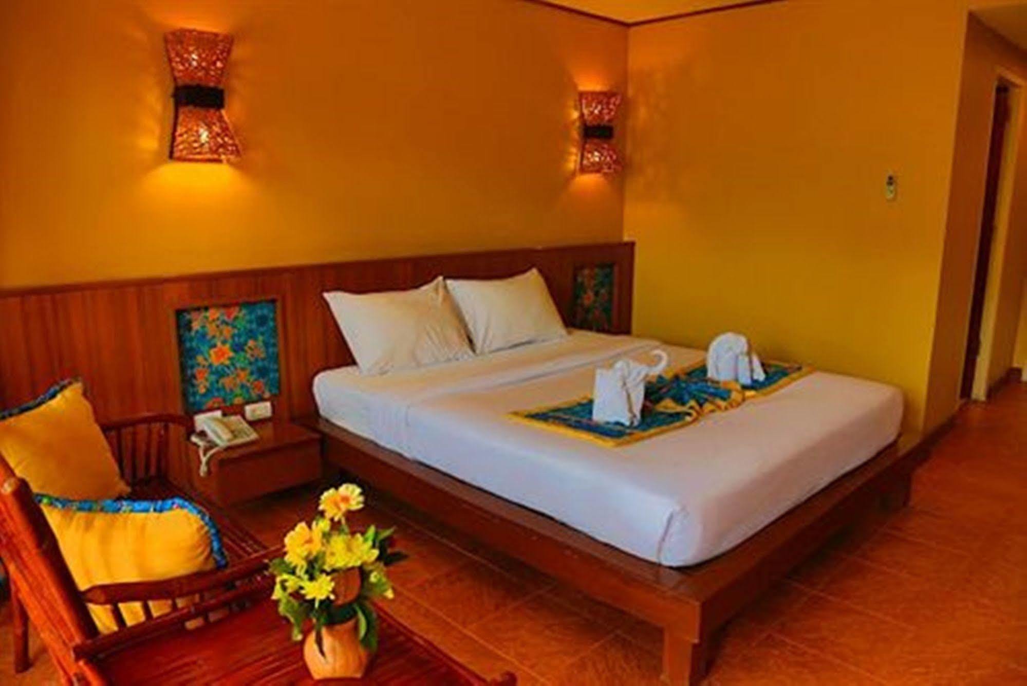 Loma Resort & Spa Pattaya Bagian luar foto